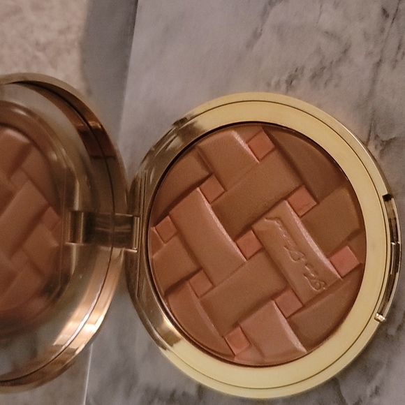 LIMITED EDITION faced sweetie pie matte bronzer NEVER used out of box. - Picture 2 of 3